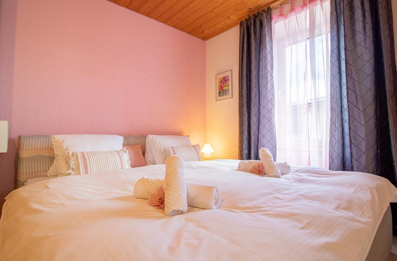Haus Padrun 6 By Arosa Vacationsアパートメント エクステリア 写真